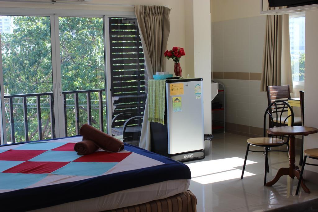 Aparthotel Dacha Beach Pattaya Exterior foto