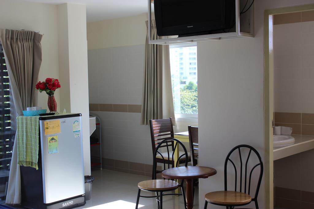 Aparthotel Dacha Beach Pattaya Exterior foto